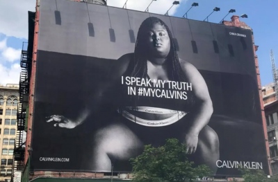 Η Calvin Klein επιβεβαιώνει τον άγραφο κανόνα «go woke, go broke» - Κατάρρευση άνω του 20% στη μετοχή