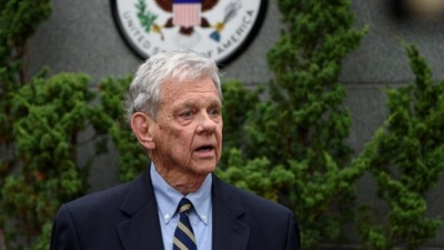 John Cole (Ειδικός Απεσταλμένος Trump στην Λευκορωσία): Οι Ευρωπαίοι ηγέτες είναι ένα μάτσο δειλοί και ανίκανοι