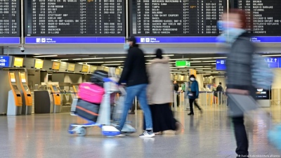 «Γονατίζει» τις αεροπορικές εταιρείες ο πόλεμος στο Ιράν