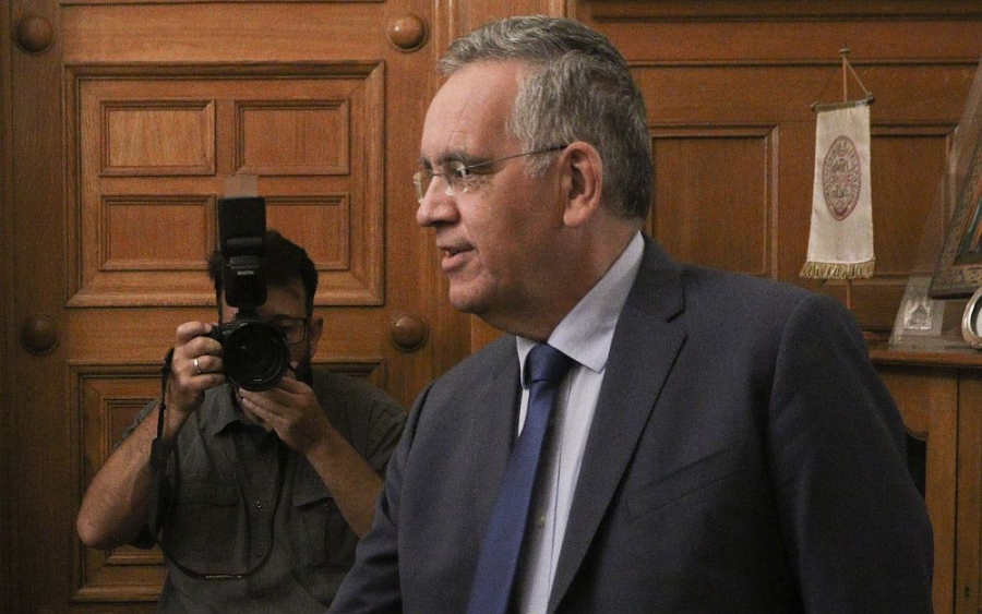 «Μπλόκο» Ντογιάκου στην ΑΔΑΕ για τις υποκλοπές: Δεν έχει αρμοδιότητα να ενημερώνει όσους παρακολουθούνται