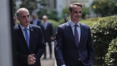 The suspicious role of the “patriot” Velopoulos... An unholy alliance with Mitsotakis is coming – He fears Kasidiaris