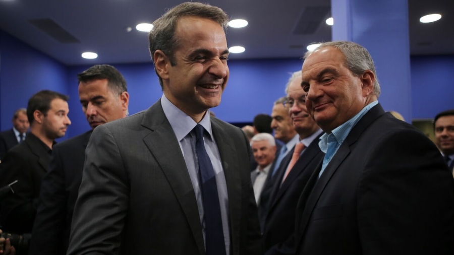 Τέλος εποχής για Κ. Καραμανλή - Δεν θα είναι υποψήφιος στις εκλογές - Μητσοτάκης: Τον ευχαριστώ για τη διαχρονική προσφορά