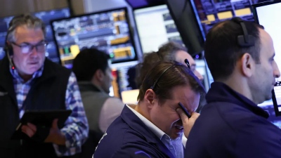Χαμός με sell off στις αγορές ομολόγων - Σήμα κινδύνου για ΗΠΑ, Γαλλία  και Ηνωμένο Βασίλειο - Σκέψεις για λιτότητα