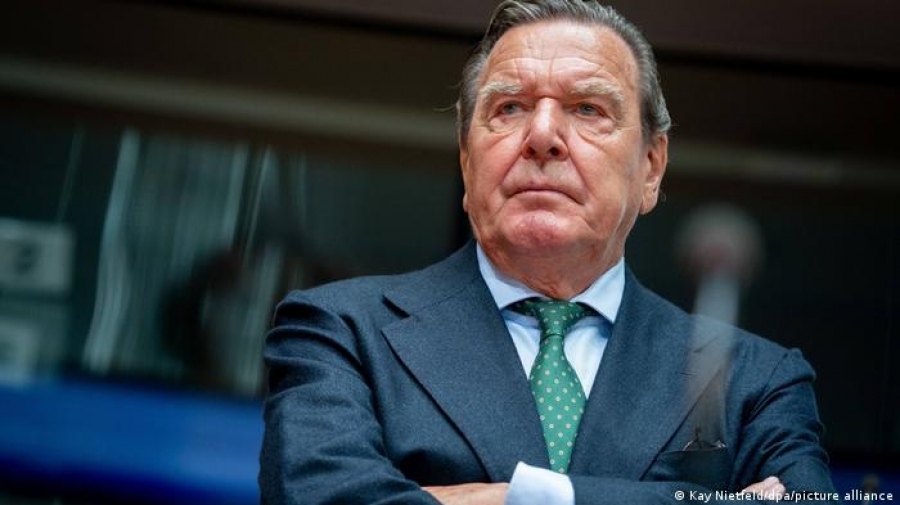 Τελευταία ευκαιρία: Schröder ή ολοκληρωτική καταστροφή για ΕΕ – Η κίνηση ματ του Putin που «διαλύει» την αντιρωσική υστερία