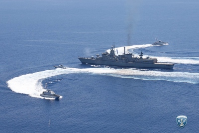 Συνεκπαίδευση της φρεγάτας «ΕΛΛΗ» με την Εθνική Φρουρά στην Κύπρο (photo)