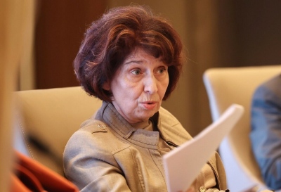 Σκόπια: Επίθεση των Αλβανών στην πρόεδρο Siljanovska – Παραβίασε το Σύνταγμα με τον όρο «Μακεδονία»