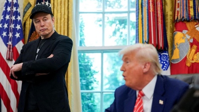 Ο Elon Musk απειλεί να ρίξει βουλευτές του Trump: «Ζούμε σε μια χώρα - μαριονέτα του χρέους»