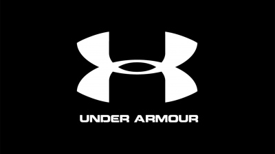 UNDER ARMOUR Yoga Sunset Session: Μια εμπειρία ευεξίας δίπλα στη θάλασσα, με φόντο το ηλιοβασίλεμα της Αθηναϊκής Ριβιέρας