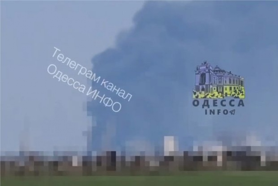 Τελευταία εξέλιξη: Τουρκικό πλοίο που μετέφερε γεννήτριες ηλεκτρικής ενέργειας χτυπήθηκε από τους Ρώσους στην Οδησσό