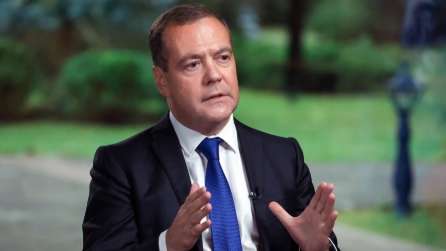 Οργή Medvedev κατά Ουκρανών: Η στάση τους απέναντι στον Μεγάλο Πατριωτικό Πόλεμο αποτελεί ντροπή