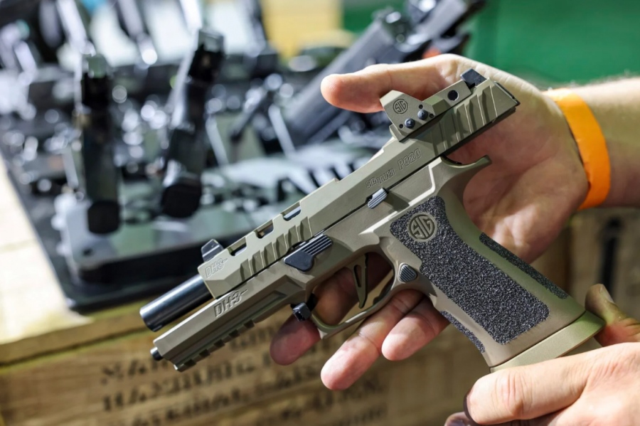Ανατροπή - Η Ελβετία αντικαθιστά πλήρως τα Glock G45 και επιλέγει για υπηρεισακό περίστροφο το SIG P320