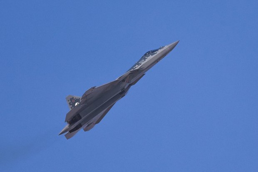 Μάχη πέμπτης γενιάς: Το ρωσικό Su-57, εφιάλτης για F-35... ξαναγράφει τους κανόνες της αερομαχίας - Τι αγνόησαν οι ΗΠΑ