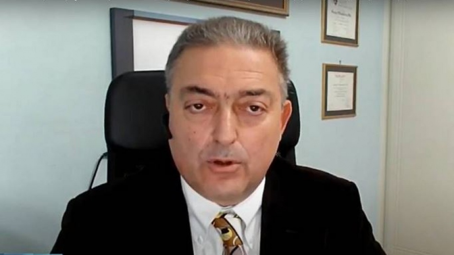 Βασιλακόπουλος για πυρκαγιές: Μάσκες για προστασία από τους καπνούς στους εξωτερικούς χώρους