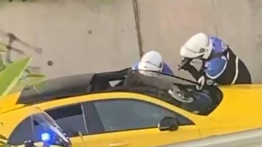 Γαλλία: Επίσημη έρευνα για τον αστυνομικό που πυροβόλησε τον 17χρονο