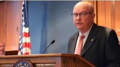 Lawrence Wilkerson (ΗΠΑ): Η Ευρώπη δεν έχει καμία πιθανότητα να κερδίσει σε μια σύγκρουση με τη Ρωσία