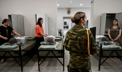 Το «σόου» με τις εθελόντριες κατέρρευσε στη… Λαμία