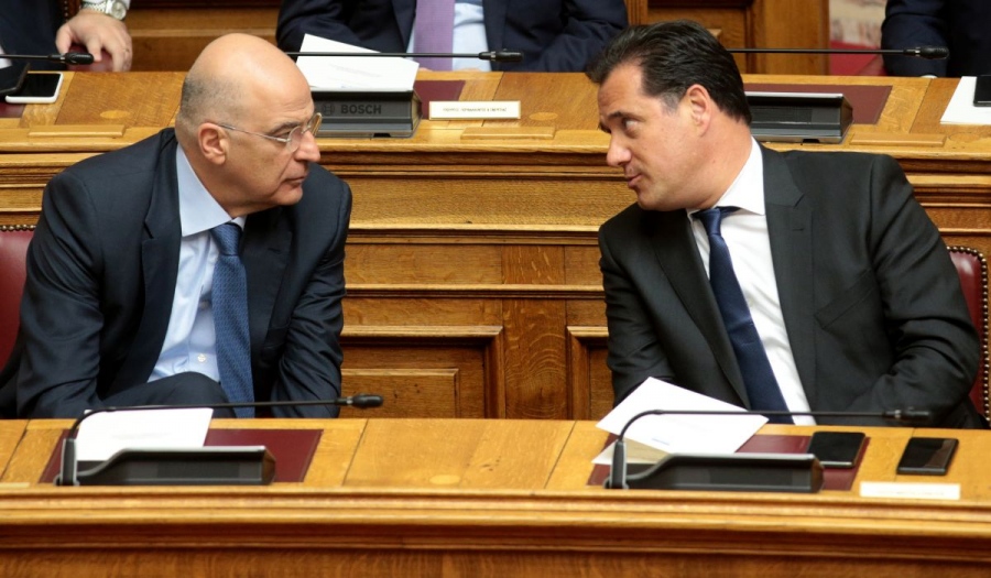 Στα «κάγκελα» ο Δένδιας με τον Άδωνη - Φωτιές στο Μαξίμου με εντολή άνωθεν