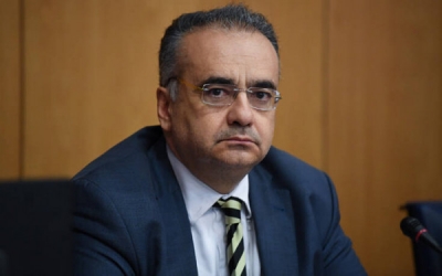 Βερβεσός για πλειστηριασμούς: Τα funds δεν θα φορολογηθούν στην Ελλάδα - Το Δημόσιο χάνει 53 δισ. - Αιχμές για την απόφαση