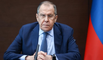 Lavrov: Η Ευρώπη πιέζει τις ΗΠΑ για κατάπαυση του πυρός ώστε να δώσει ανάσα στον ουκρανικό στρατό