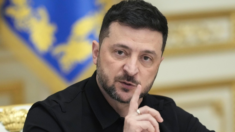 Ουκρανία: Παράταση στρατιωτικού νόμου και κινητοποίησης ζητά ο Zelensky