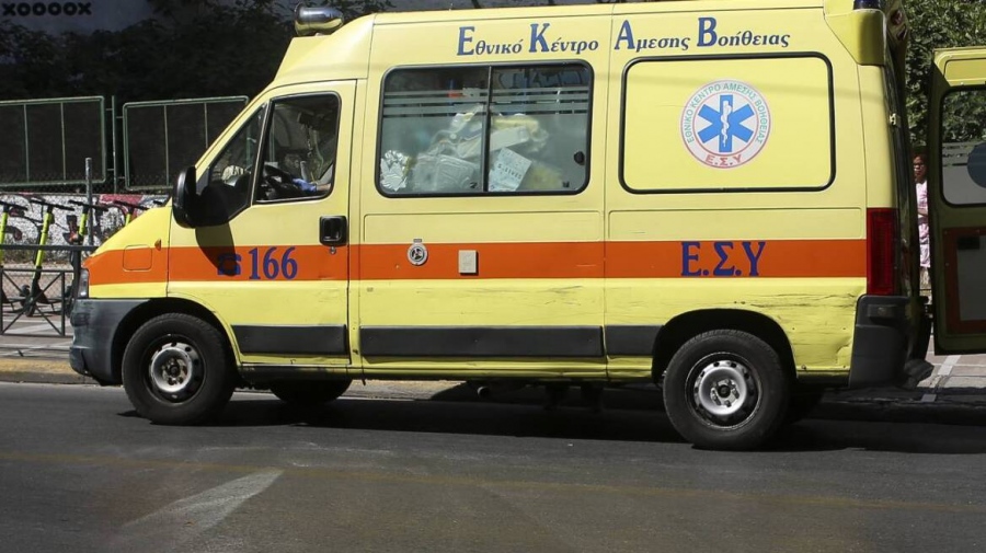 Σοκ στην Ηλιούπολη: Δύο 17χρονες ανέβηκαν στον 6ο όροφο πολυκατοικίας και έπεσαν στο κενό, νεκρή η μία