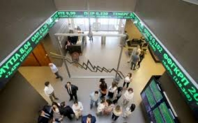 Λίγο μετά το άνοιγμα του ΧΑ – Με τράπεζες κοιτάζει υψηλότερα – Χαμηλός ο τζίρος