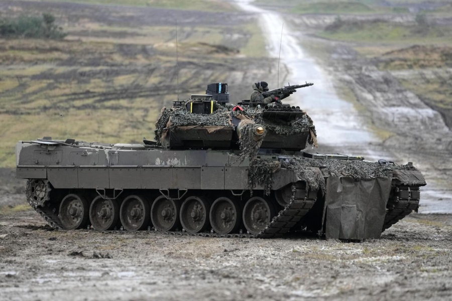 Ανεπαρκή τα γερμανικά Leopard - 2 στο πεδίο της μάχης - Δυσκίνητα, πολύ βαριά