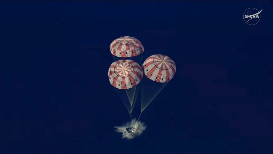 Artemis II thriller return stuns the Pacific Ocean as crew survives fiery reentry - Donald Trump hails historic mission