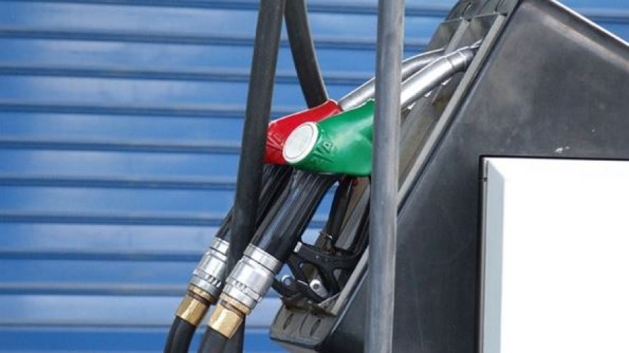 Κρίσιμη συνάντηση βενζινοπωλών με Θεοδωρικάκο - Προειδοποιούν για κινητοποιήσεις, κλειστά τα πρατήρια σε Λέσβο και Λήμνο
