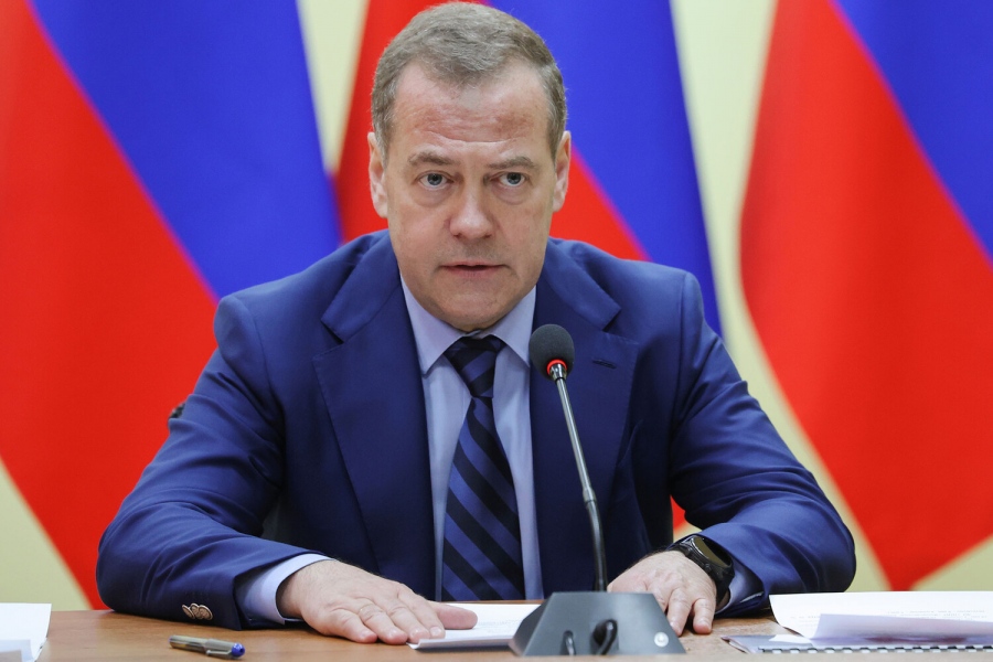 Σενάρια τέλος - Ο Medvedev ξεκαθάρισε το πότε μπαίνει τέλος στον πόλεμο - Ο καθοριστικός όρος της Ρωσίας