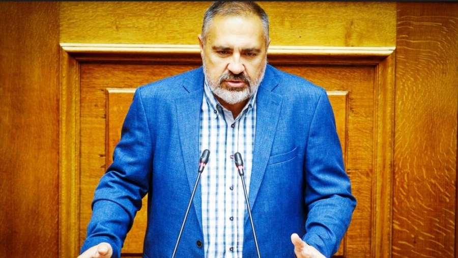 Δημητροκάλλης: H Νέα Δημοκρατία με τα πολύχρωμα τιμολόγια περιπλέκει τις διαδικασίες στο ρεύμα