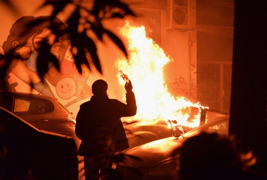 Ένταση στα Εξάρχεια, 14 προσαγωγές