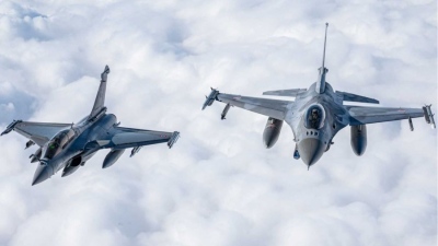 Τρόμος στον ουκρανικό αέρα: Τα γαλλικά Rafale συστημένα στην «κρεατομηχανή» των ρωσικών Su-57 – Στρατηγική... αυτοκτονία Macron