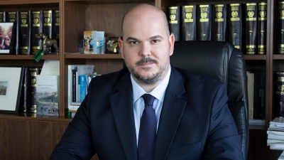 Συνέντευξη Γιάννη Αβαρκιώτη (ΔΣΑ): Οι Δικηγόροι δεν θα δεχτούμε τη θεσμική μας υποβάθμιση από όπου κι αν προέρχεται