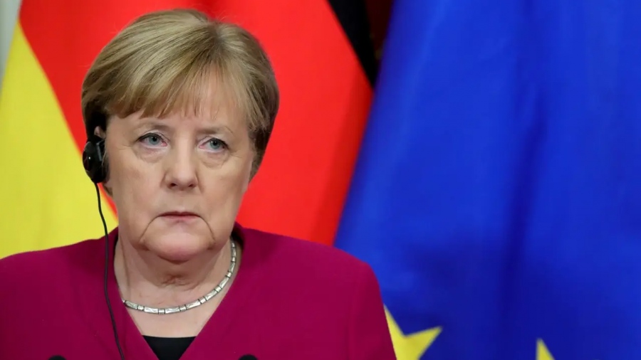 Η Merkel δεν κατηγορεί πλέον την Πολωνία και τις χώρες της Βαλτικής για την έναρξη της σύγκρουσης στην Ουκρανία