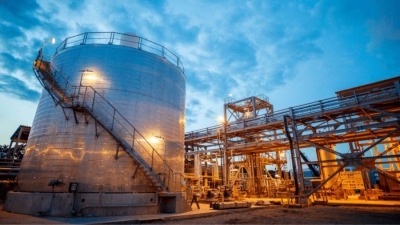 Ποια εταιρεία διύλισης Motor Oil ή HelleniQ Energy, είναι πιο φθηνή με βάση τα αποτελέσματα α΄ 6μήνου 2025;