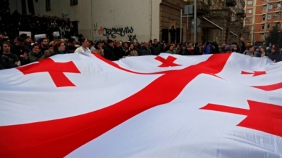 Γεωργία: Υπερψηφίστηκε ο νόμος περί «ξένης επιρροής», κόντρα στις δυτικές αντιδράσεις και… απειλές