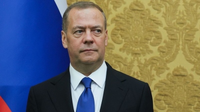 Medvedev: Η Αμερική θα εγκαταλείψει την Ευρώπη στη μοίρα της – Το Άρθρο 5 του ΝΑΤΟ είναι «νεκρό», έρχεται η ρωσική απάντηση