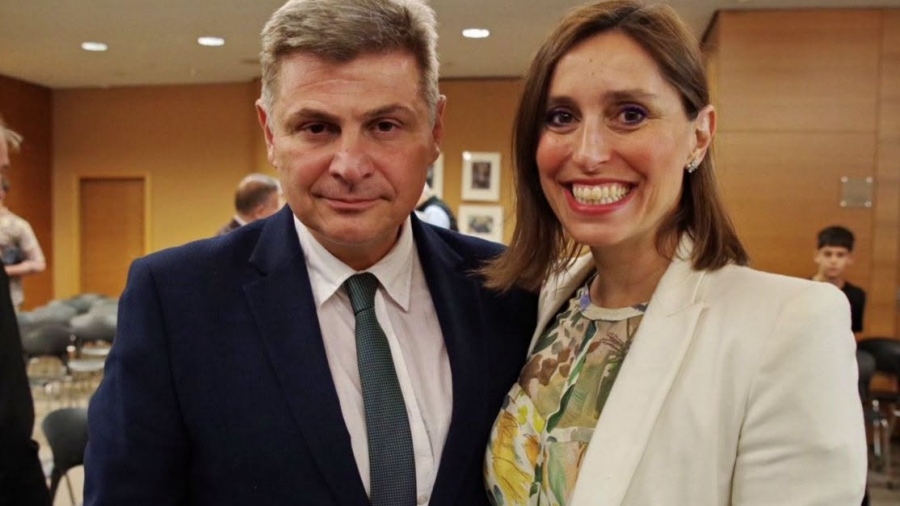 Οργή Φαραντούρη για τον θόρυβο με την απόσπαση της συζύγου του στην ΕΕ: Καταξιωμένες γυναίκες στόχος ανδρών με πλαστά πτυχία