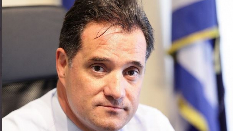 Στην αγορά του Ρέντη ο Γεωργιάδης: Κερδίζει λεφτά όποιος αγοράζει από το  «καλάθι του νοικοκυριού»
