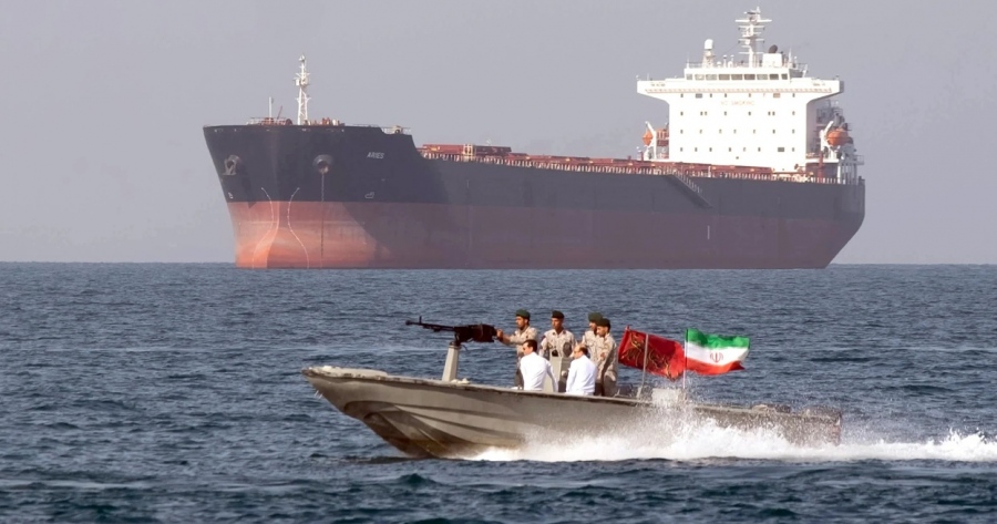 Οι IRGC προειδοποιούν τα πλοία στο Hormuz: Καμία εγγύηση ασφαλείας εκτός των διαδρομών που ορίζει το Ιράν