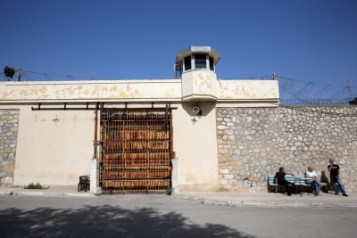 Συναγερμός στη Χαλκιδική: Απέδρασε κρατούμενος από τις φυλακές Κασσάνδρας