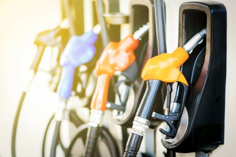 «Καίει» η τιμή σε βενζίνη και diesel στη Μόσχα - Ξεπερνά τα 78 ρούβλια ανά λίτρο