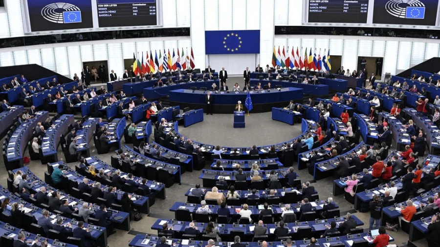 Τεκτονικές αλλαγές στον ορίζοντα - Σε ιστορικό σταυροδρόμι το ΕΛΚ - Το δίλημμα για «συμμαχία» με την ακροδεξιά