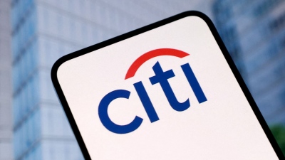 Αγωγή... βόμβα από πρώην στέλεχος της Citi - Καταγγελίες για αντίποινα και «κρυφούς» λογαριασμούς του Trump