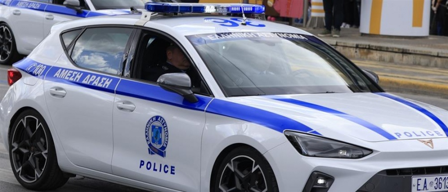 Προκάλεσε τροχαίο... και προσπάθησε να διαφύγει με λεωφορείο στον Χολαργό