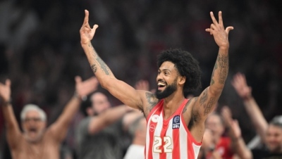 Το 15ο για τα «100»: Tyler timer την κατάλληλη στιγμή, στον θρόνο ο  Ολυμπιακός με MVP Ντόρσεϊ