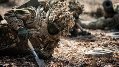 «Θάνατος κρυμμένος στο χορτάρι» - 13.800 εκρηκτικά εξουδετερώθηκαν στο Kursk σε έναν χρόνο: Βόμβες, νάρκες, drones–παγίδες