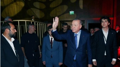 Πόλεμος στην Τουρκία για το δαχτυλίδι διαδοχής – Ο Erdogan εμφάνισε τον εγγονό του Omer σε εκδήλωση για τη διπλωματία