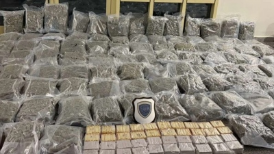 Ναρκωτικά-μαμούθ αξίας 900.000 ευρώ κατασχέθηκαν στην Πάτρα: Συνελήφθησαν ο οδηγός και ένας 45χρονος από Αμπελόκηπους
